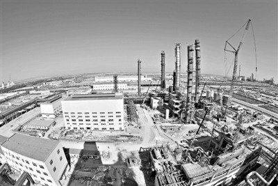 煤化工行業繁榮下的隱憂 初級產品產能過剩與風險潛伏